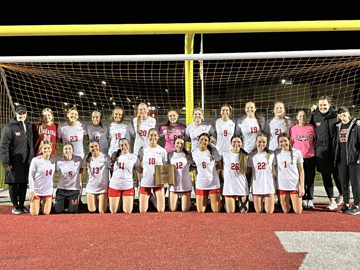 🚨 EMC ⚽️ Tournament Update 🚨
         🏆Girls Championship🏆

#4 @LadyAntlersSocr vs. # 2 Norris 

FINAL: Antlers are your EMC Runner-Up

Antlers- 1 
Titans - 4 

@DCPGSports #nebpreps