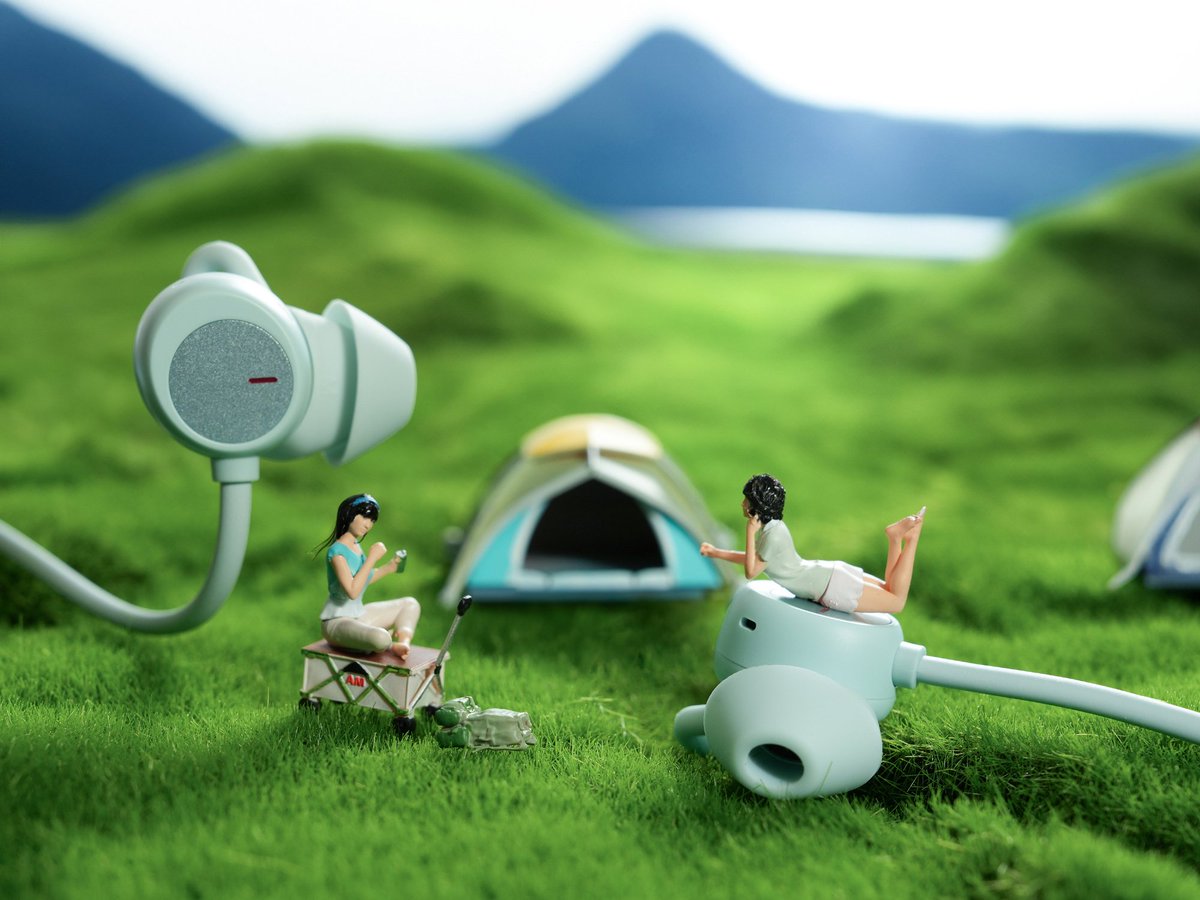 fabrizio_degni's tweet photo. I love it! 🤩 Amazing marketing advertising for the #Huawei #FreelacePro2.

#earbuds #audio #music https://t.co/NoGRjOHK1c