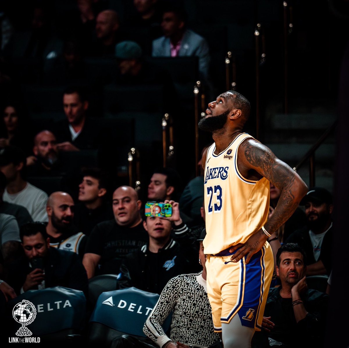 LeBron James this season:

25.6 PPG
8.2 APG
7.2 RPG
1.2 SPG
54/41/75%
63.0 TS%
70 GP

Greatest 21st season in sports history.