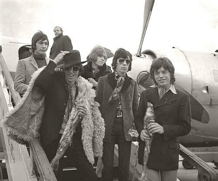 13.04.1967 состоялось первое выступление рок-группы «The Rolling Stones» за железным занавесом – в Варшаве!