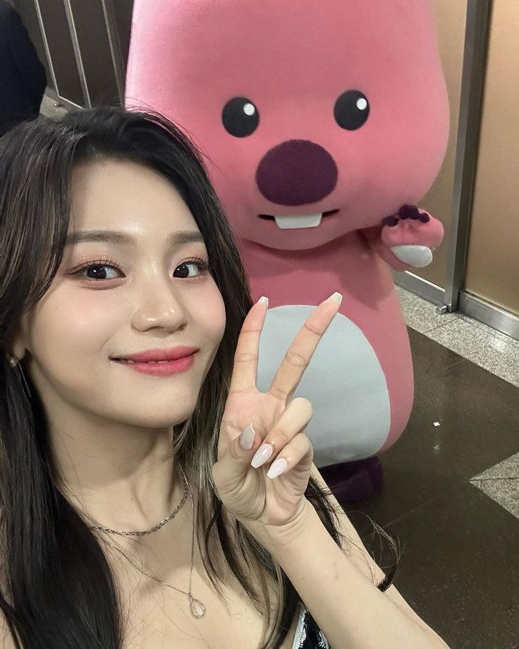 starfess's tweet photo. -star 

kasi fun fact tentang dia dong, sekalian drop video momen2 lucu dia juga boleh

TIA😍🙌 https://t.co/kuFgYjkust