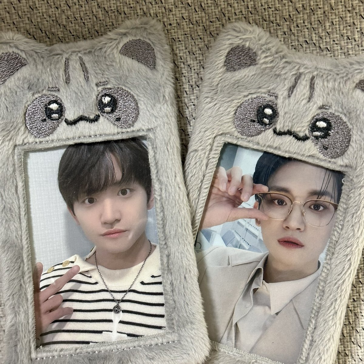 jjomallang's tweet photo. 조말랑 포카홀더 3차 수요조사 

가격 : 11000원 

기간 : 24.04.16 ~ 24.04.19 23:59

꼭 구매하실분들만 참여해주세요 :)

제작확정 #Rt + 팔로우 추첨 1명 포카홀더 증정

https://t.co/nzgtAVoO7V https://t.co/NILnC69Lz6