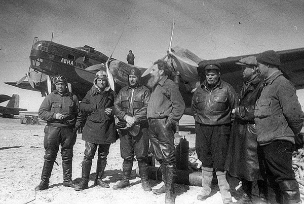 13.04.1934 в Арктике завершена операция по спасению экипажа и участников экспедиции затонувшего парохода «Челюскин».