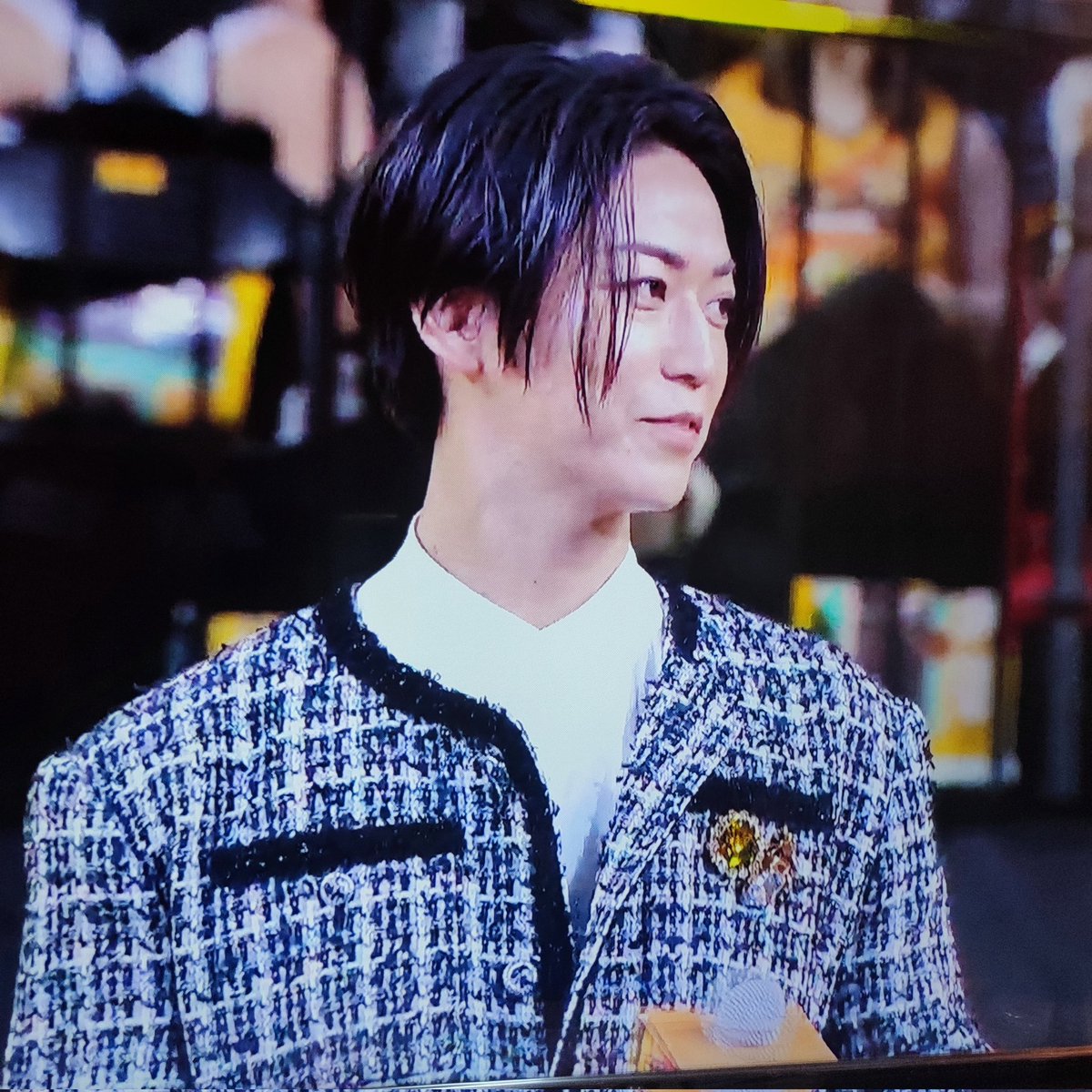 vintichan's tweet photo. 台北ドームでバスケット試合のハーフタイム
亀梨和也の映画番宣
③
#亀梨和也
＃台湾
#怪物の木こり https://t.co/h8VCujbHdF