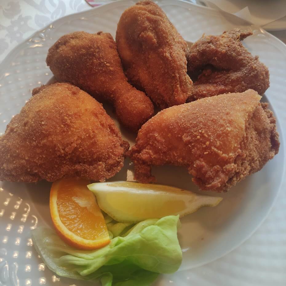 peterschmankerl's tweet photo. Rezepte von Peter Opa: "Genieße den knusprigen Geschmack der Heimat: Back... https://t.co/jtMyZNQhLH #Backhendl #HuditzHendl #KulinarischerGenuss #RegionalEinkaufen #Familienessen #RezeptLiebe #Erdäpfelsalat #Genussmomente #BackhendlLiebe #HendlvomHuditz https://t.co/EDnqS3VNFa