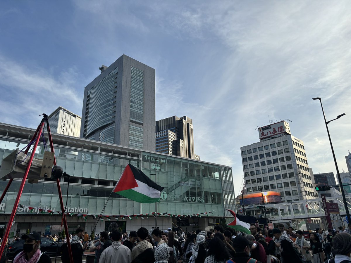 reseednow_green's tweet photo. SOUND UP for Palestine Vol. 3 
音を鳴らせ！パレスチナ連帯デモ Vol. 3
仕事帰りにすこしだけ。
今すぐ停戦を！殺すな！

#StopTheGenocideInGaza 
#FreePalestine 🇵🇸
#FreeIrisProject 🌷 https://t.co/NNRkjdsbNS
