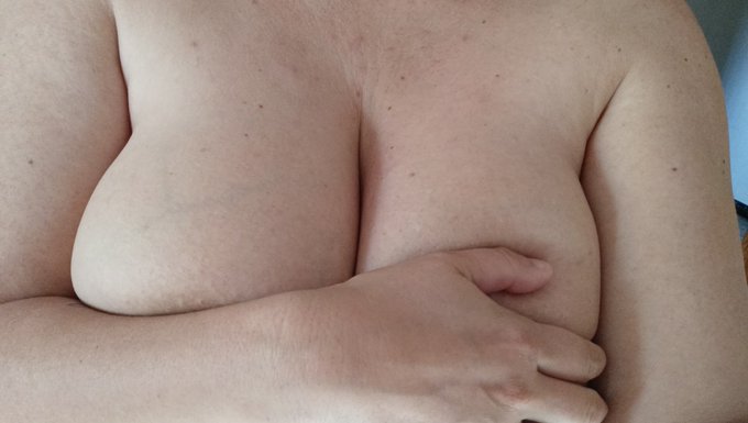 Feliz s&aacute;bado, a por las tareas de casa!!! https://t.co/DHc2QzxqJU