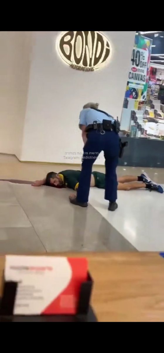 hangoverpiss2's tweet photo. Died like a bitch. Rot in hell. https://t.co/KRe0kbLrFp