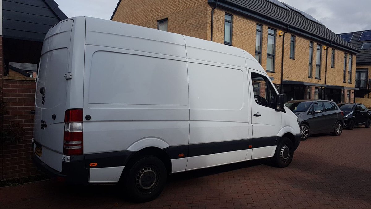 How Easy to move flat in London? 
ow.ly/p4bx50RfvHh
easymanandvanremovals.mobi
#London #moving #removals #manandvan