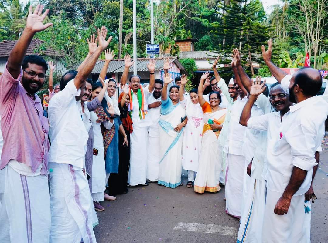 NaseemaKha48614's tweet photo. ചങ്കാണ് കെ.എസ് https://t.co/hPMIg3b8UZ