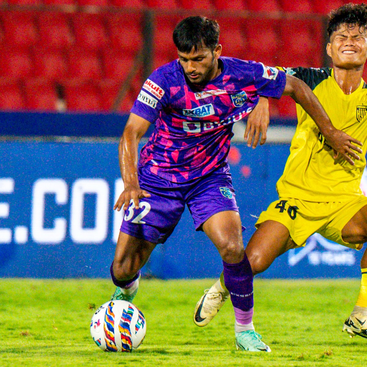 നമ്മുടെ സ്വന്തം! 💛⚽

📸 Moments of 𝐌𝐚𝐥𝐚𝐲𝐚𝐥𝐢 𝐌𝐚𝐠𝐢𝐜 from #HFCKBFC! 🔥

#KBFC #KeralaBlasters