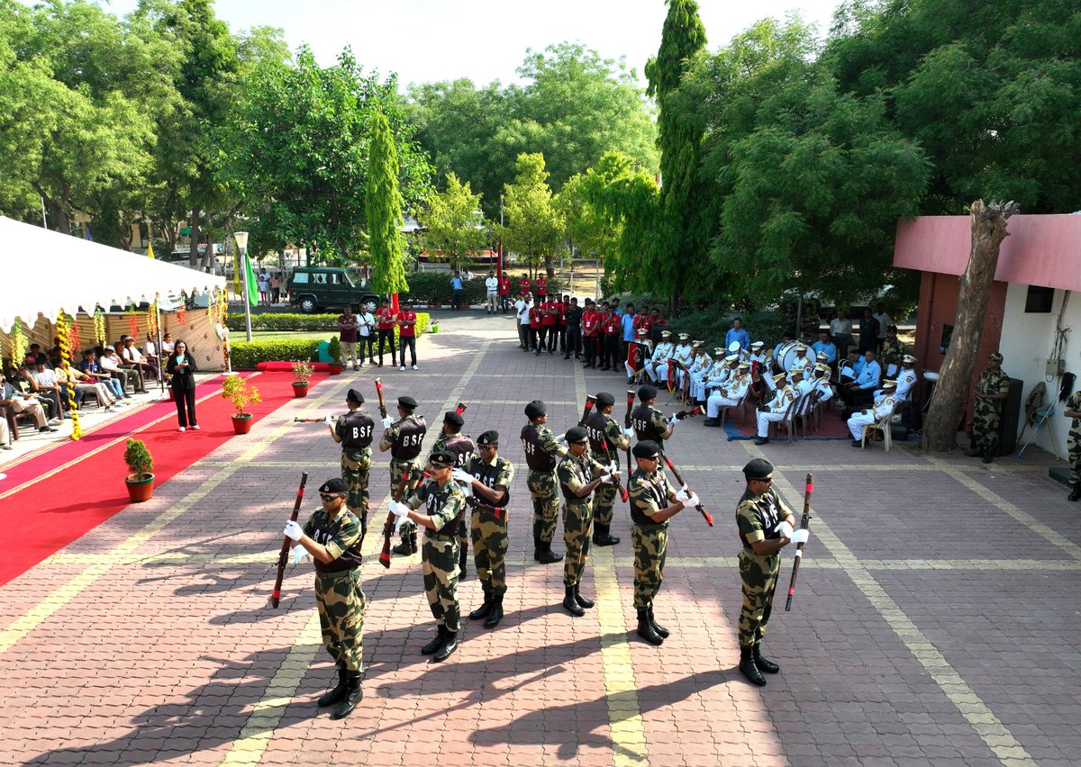 BSF_Gujarat tweet picture