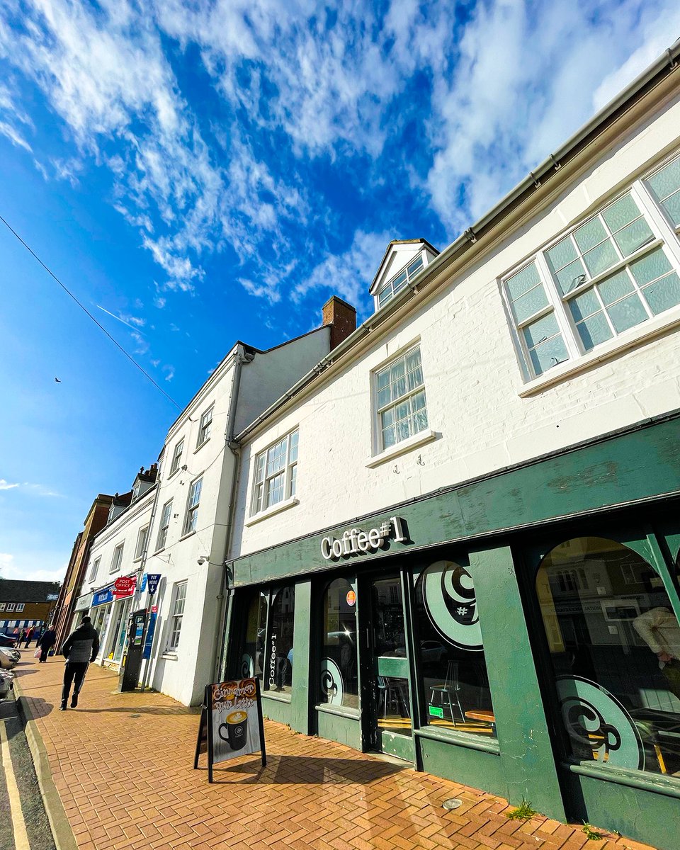 castle_quay's tweet image. Our furry friends are always welcome at Castle Quay! And, seeing as it's national pet month, why not treat them to a cheeky Puppuccino from Coffee#1 while they help you out with a spot of shopping? 🐶

#nationalpetmonth #doglovers #dogdaily #castlequay #banbury #oxfordshire