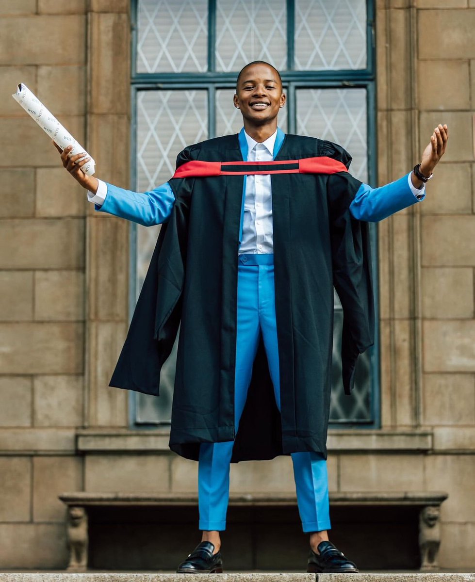 CONGRATULATIONS 🙌🏾 #ChampionsMzansi star Thato Dithebe, who plays Lebo Serite - Morolong on the @Mzansimagic show, recently earned a BSc in Civil Engineering from the University of Witwatersrand. Good on ya, King 🤴🏾 👌🏾