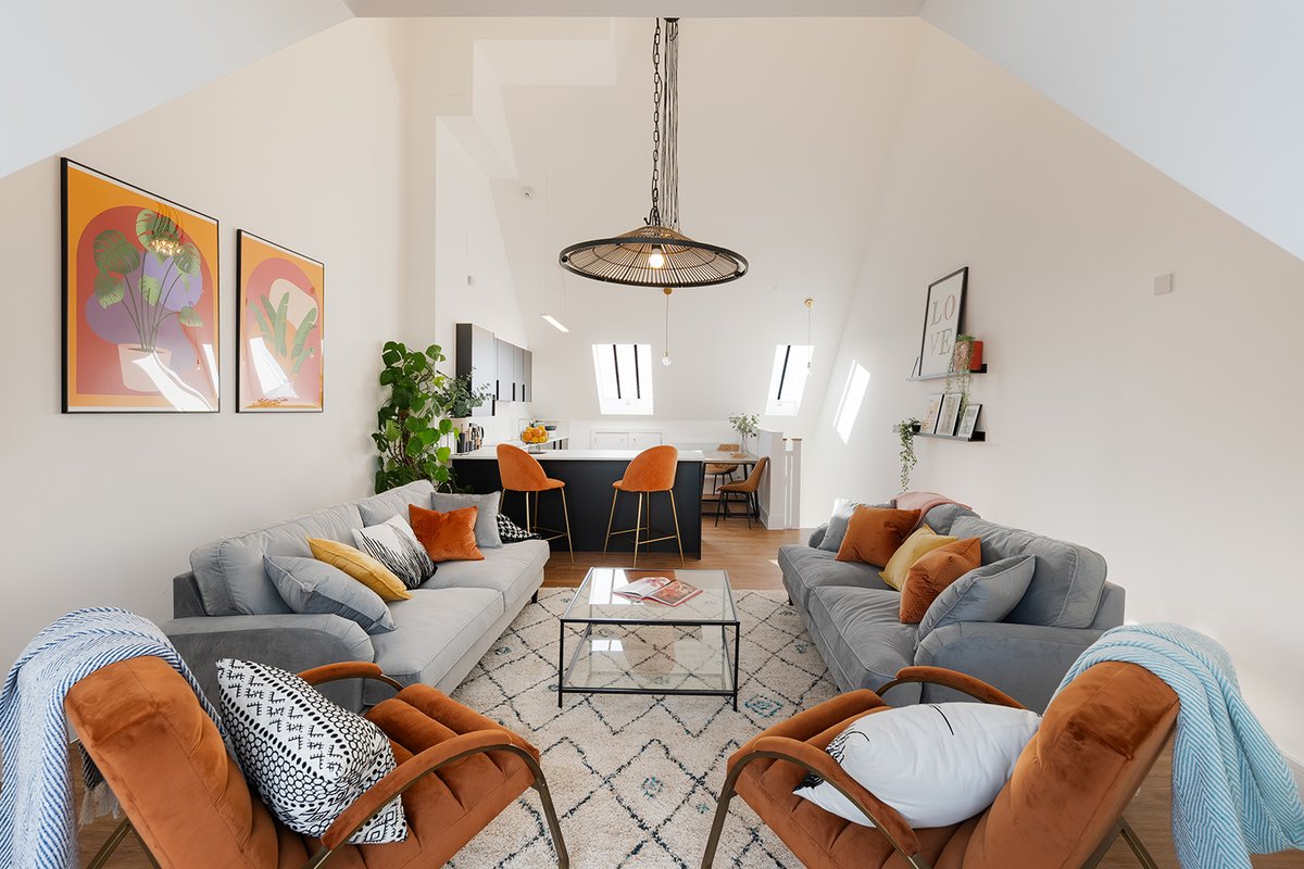 Imagine enjoying your Saturday morning cuppa in this beautiful space. The kitchen is on the top floor of our townhouses and is flooded with light. The high ceilings add to the feeling of space and loft-style living. 
chocolatefactorybristol.com
#Bristol #BS5 #NewHomes #property