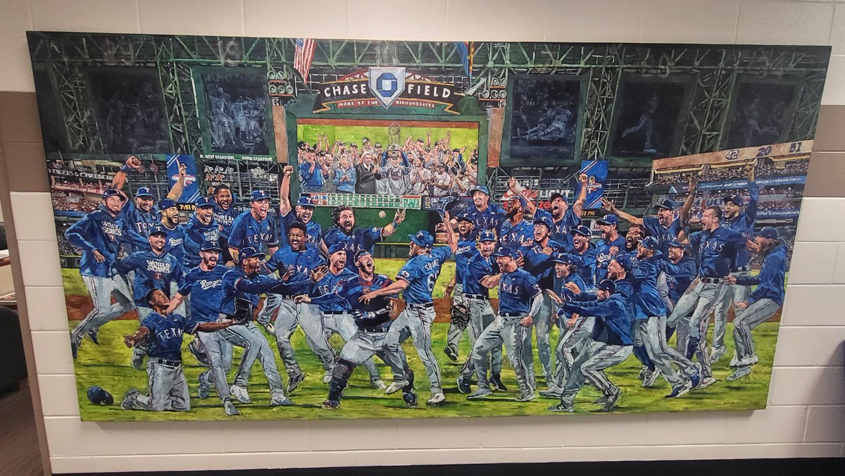 StefanVersusTex's tweet photo. Hanging in the visitors clubhouse at Minute Maid Park ... https://t.co/1zOENJh5Y7