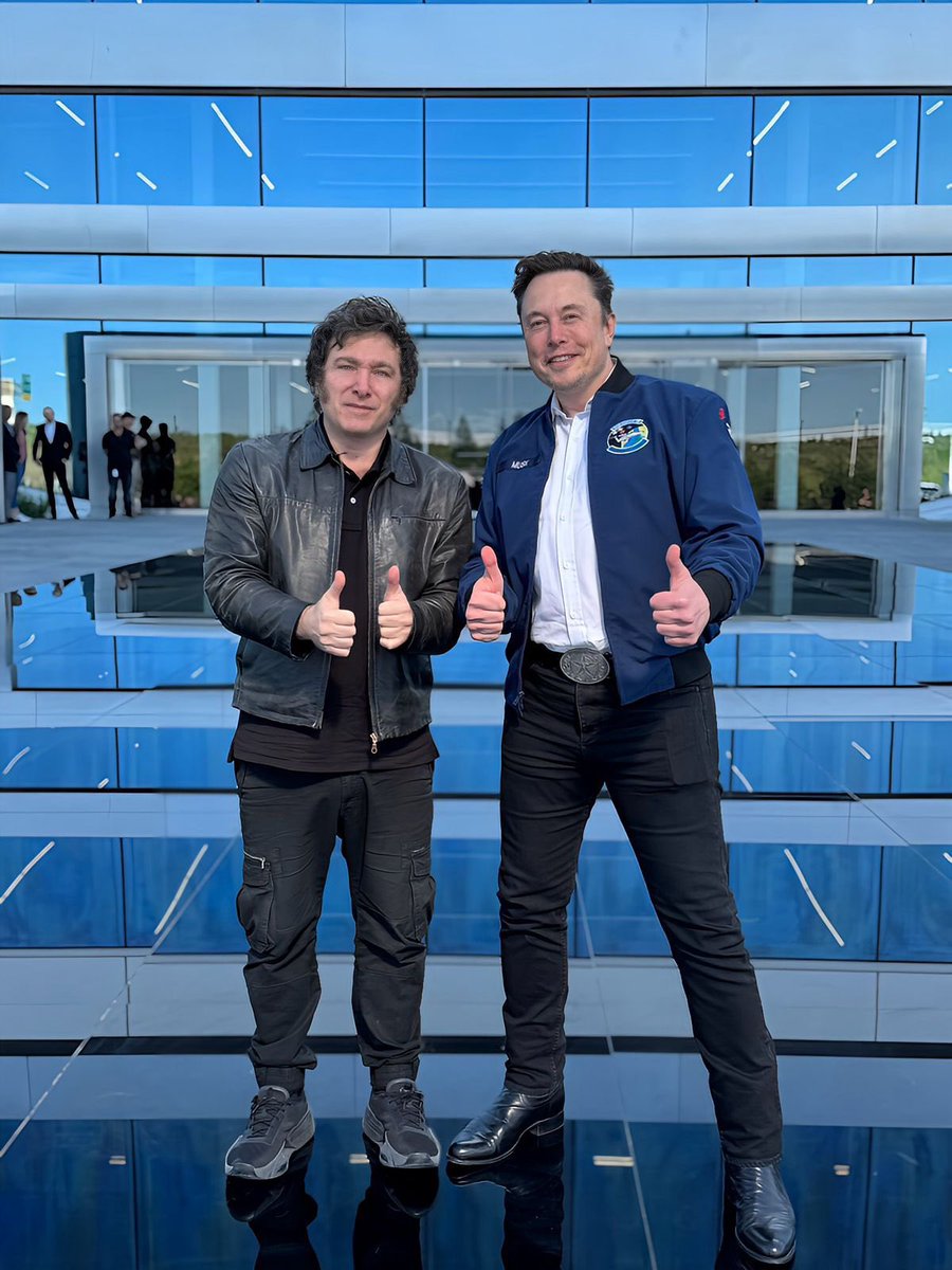 Cuando conoció a Elon se le llenó la “escuela austríaca” de preguntas….