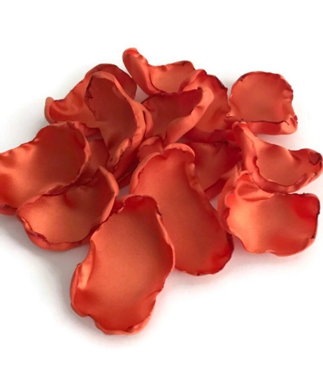 Orange flower petals, rose petals, table decor, flower girl petals, fall wedding decor, baby shower decor, bridal shower decor by ShabVintiqueFlowers dlvr.it/T5RXkG #weddingcolorpallette #weddingdecor #weddinginspiration #luxurywedding #etsyshop