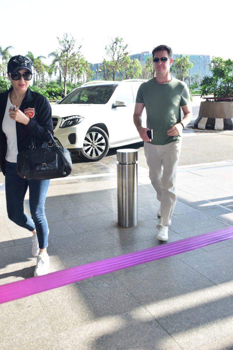 Preity Zinta and her husband were spotted at the airport. 

#PreityZinta #Bollywood #Spotted #Entertainment #Airport