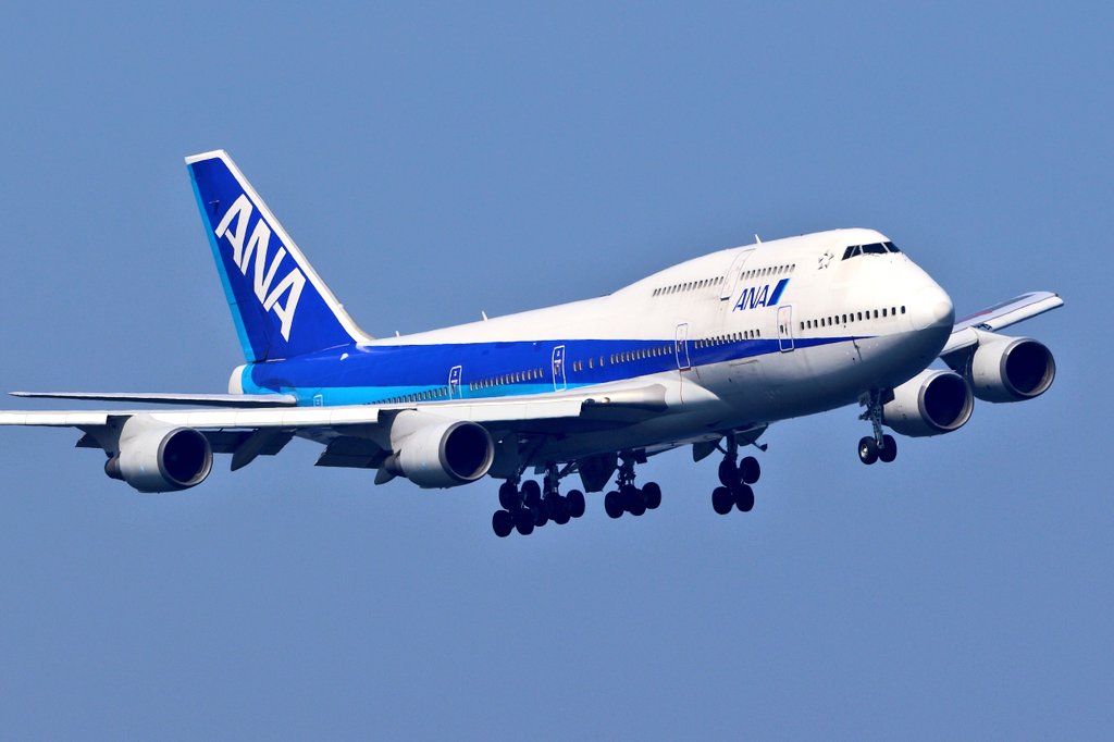 eagle_810's tweet photo. #羽田空港
#これを見た人は水色又は青色と白色の混ざった色の画像を貼れ https://t.co/Her0UEhsmT
