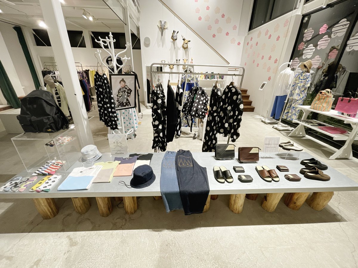 nyarinnao's tweet photo. フラボア中目黒店では
新作の
Create Clair × FRAPBOIS❤︎
中目黒店限定Liberatoのpopup開催中です✨✨
ぜひこの週末ごゆっくりご覧くださいませ🌸
#FRAPBOIS
#CreateClair
#Liberato https://t.co/klFPNQEGt3