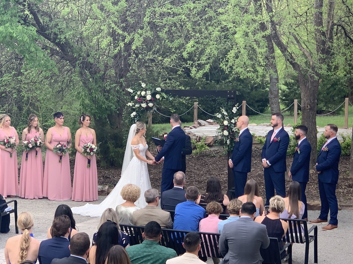 #lacourvenue #outdoorwedding #mckinneyweddingvenue