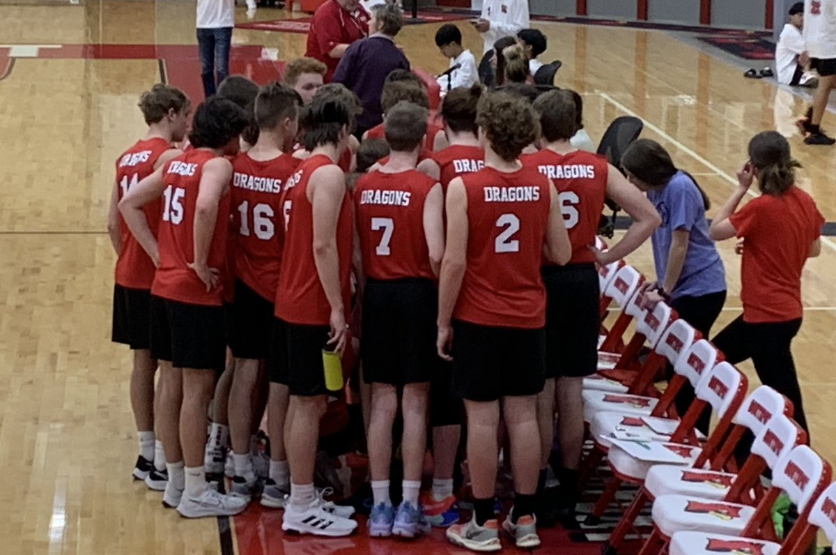 The boys volleyball program took on Bishop Chatard this evening. The freshman team won in 3 sets, JV lost in two close sets, and Varsity swept the Trojans in 3 straight sets. Very proud of these young men! #NewPalProud #BetterEveryDay @NPHSDragons @VoelzJames @SouthernHancock