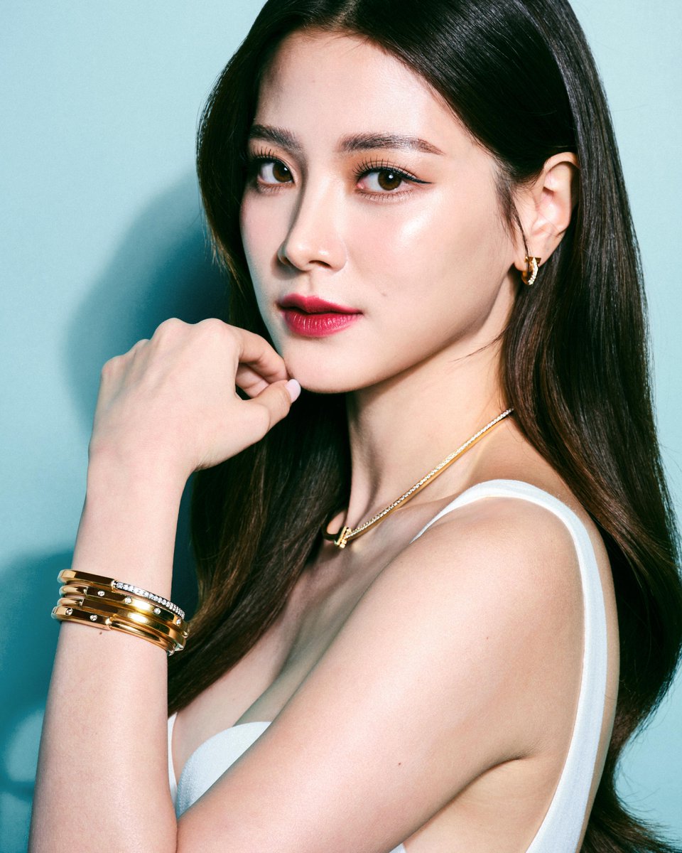 Tiffany & Co. tweet media