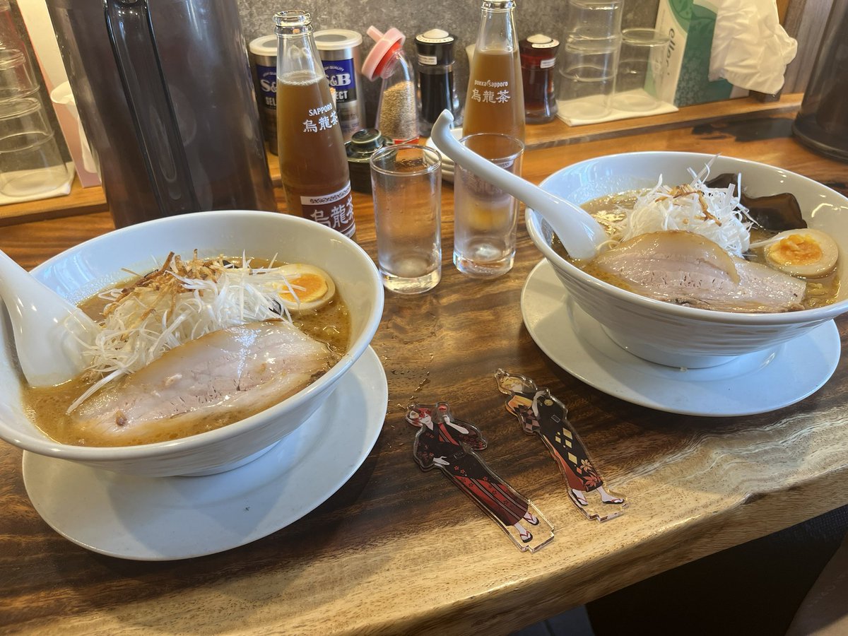 futaba1311's tweet photo. ラーメン！ https://t.co/JjOkYFqTCO