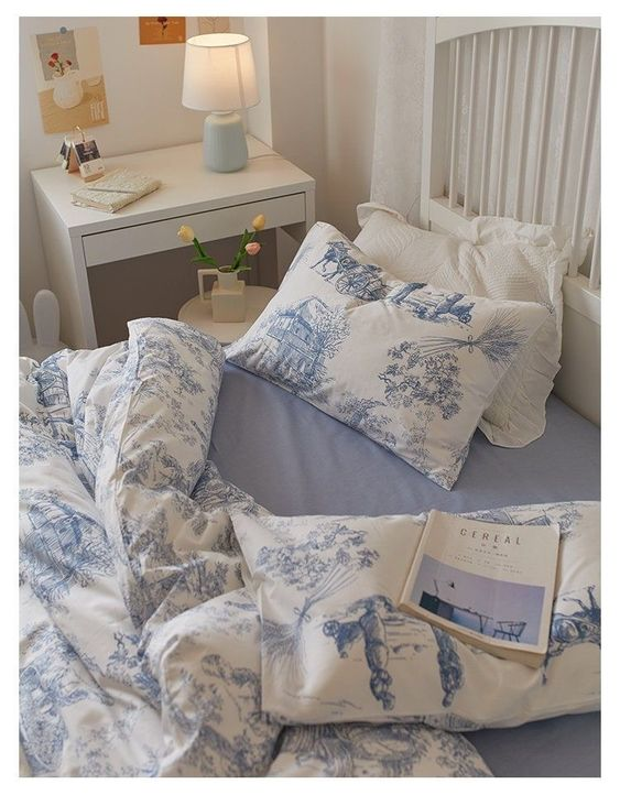 etherealdior's tweet photo. obsessed with toile de jouy lately https://t.co/5sWnKBoAWi