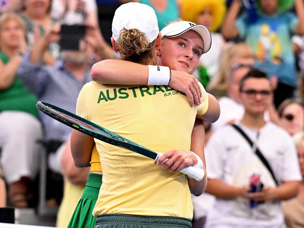 Called up by Sam Stosur, 18 year-old Taylah Preston’s win Mexico’s Marcela Zacarias has confirmed Australia’s place in the Billie Jean King Cup qualifier finals. ✍️ @_Erin_Smith MORE 👉 bit.ly/3VWrha4