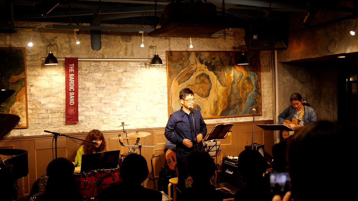 【ご予約受付中】
NAKOSHI YASUFUMI「THE BARDIC BAND LIVE」＠Tonarimachicafe 5/1(水)19:30〜開催＠nakoshiyasufumi 
#名越康文  #THEBARDICBAND 久々のライブを開催！出演は #佐藤克彦 (gt&cho)#高橋結子 (dr,Perc&cho)#佐藤杏 (gt&cho)
ぜひお越しください！
peatix.com/event/3892823