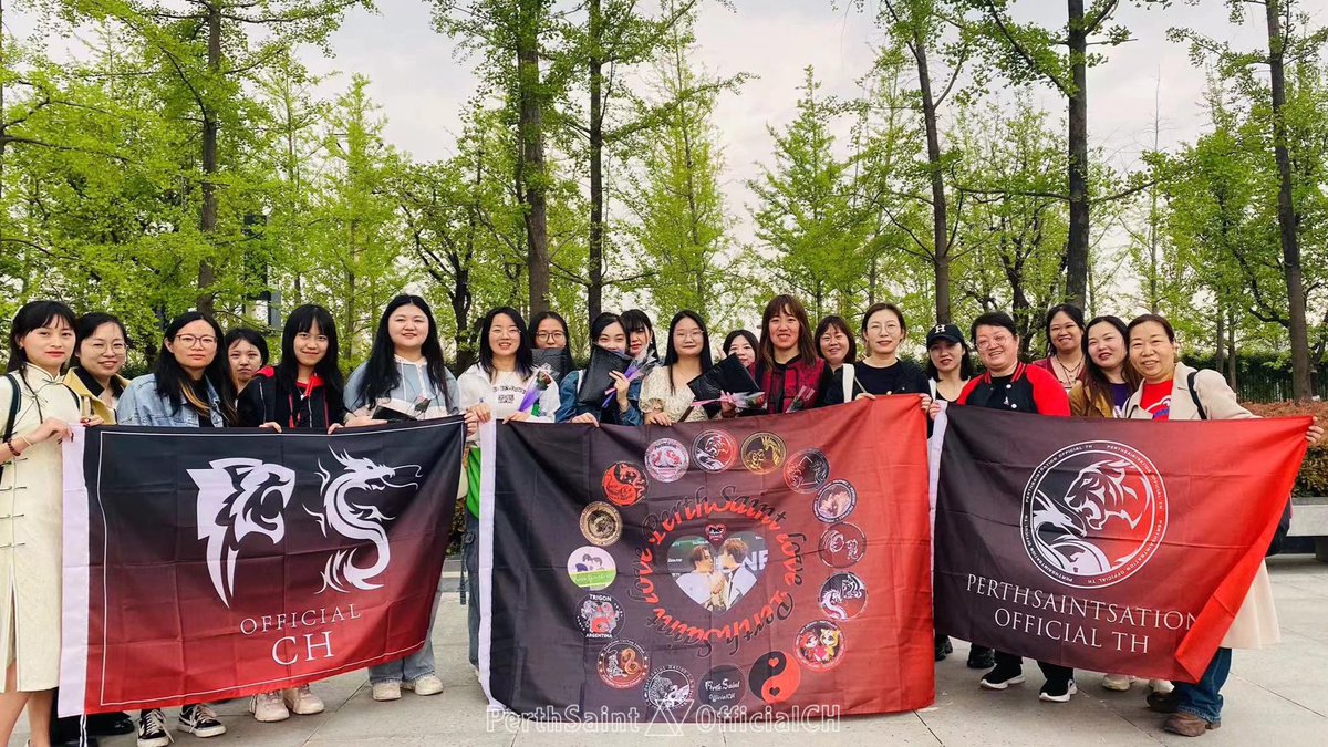 PerthSaint Forever, TRIGON together 

#PerthSaintSation ❤️🖤