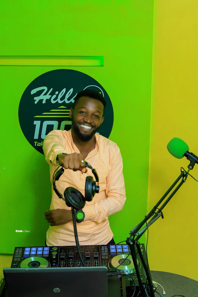 hillsfmkabale's tweet photo. Saturday Morning Playlist Is Upon You.
@DeeJayAllanK Is Playing All The Music You Request For.
WhatsApp +256777075252
Live Stream https://t.co/aJpDbhJxxI
#TheRequestShow
#WeekendVibes
#FreshHitsForKigezi https://t.co/8uEfdm4ulj