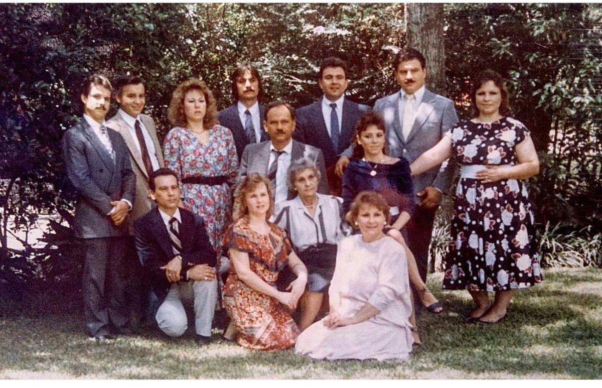 Man I’m so thankful this picture of my grandmother and all 12 of her kids exist. 6 people in this picture are no longer with us 🥹