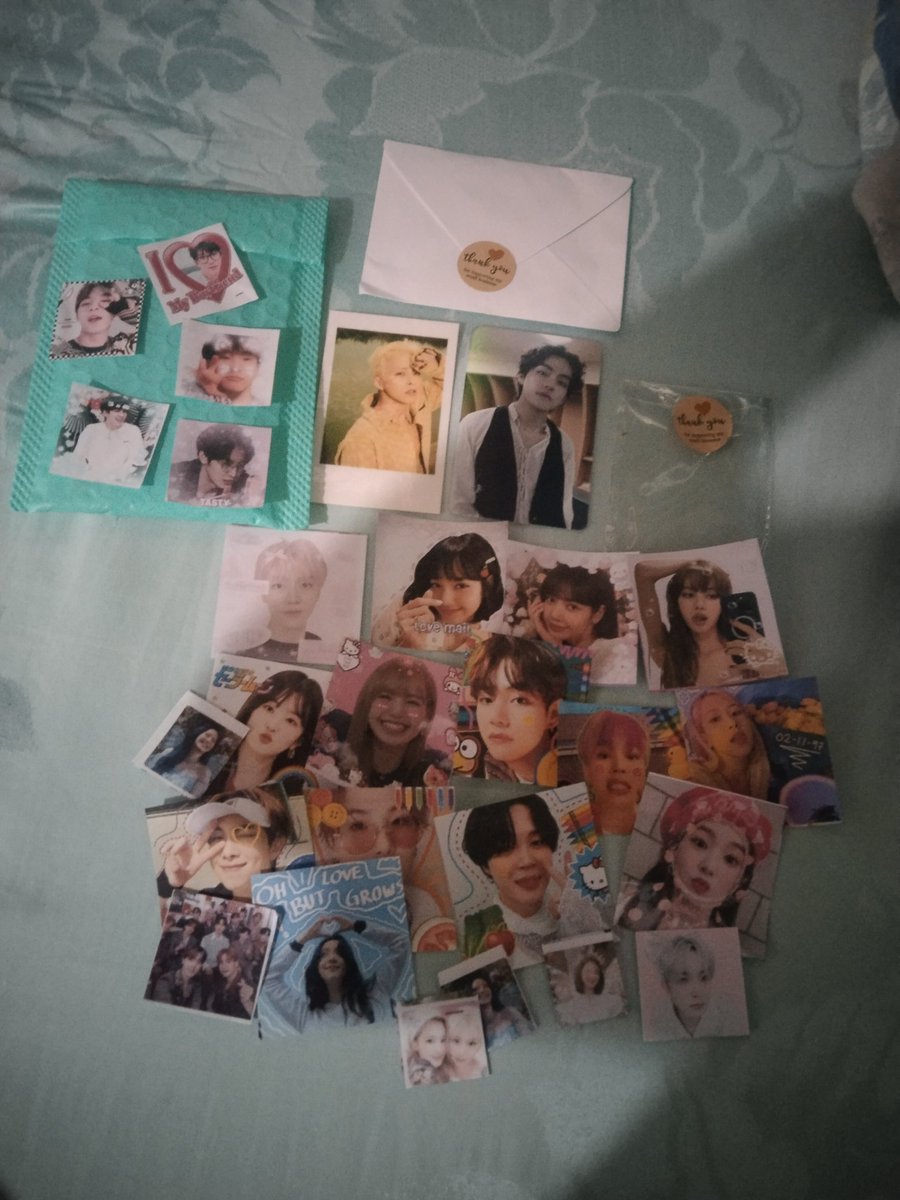 yangiee_jun's tweet photo. Dumating napo siyaaa thank you so much @BeautyScentsss and @xiuberryblues soo happy kasi na uwi si baozi sakin🥹🤍, d rin nag expect ganto ka dami🫶 https://t.co/swuzRgxhaB