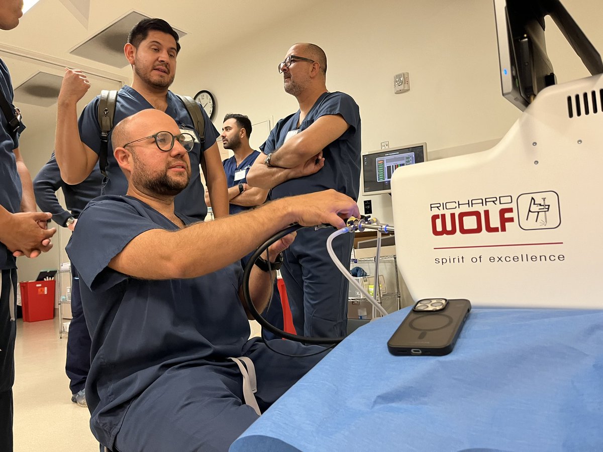 @richardwolfusa had a great time supporting the @bsc_urology Moses Masterclass with #PIRANHA Enucleation and Morcellation system @UCSD_Urology @dwindles1 @jfunkmd @ChrisManakas @DanielKellnerMD @SmitaDeMD @roger_sur