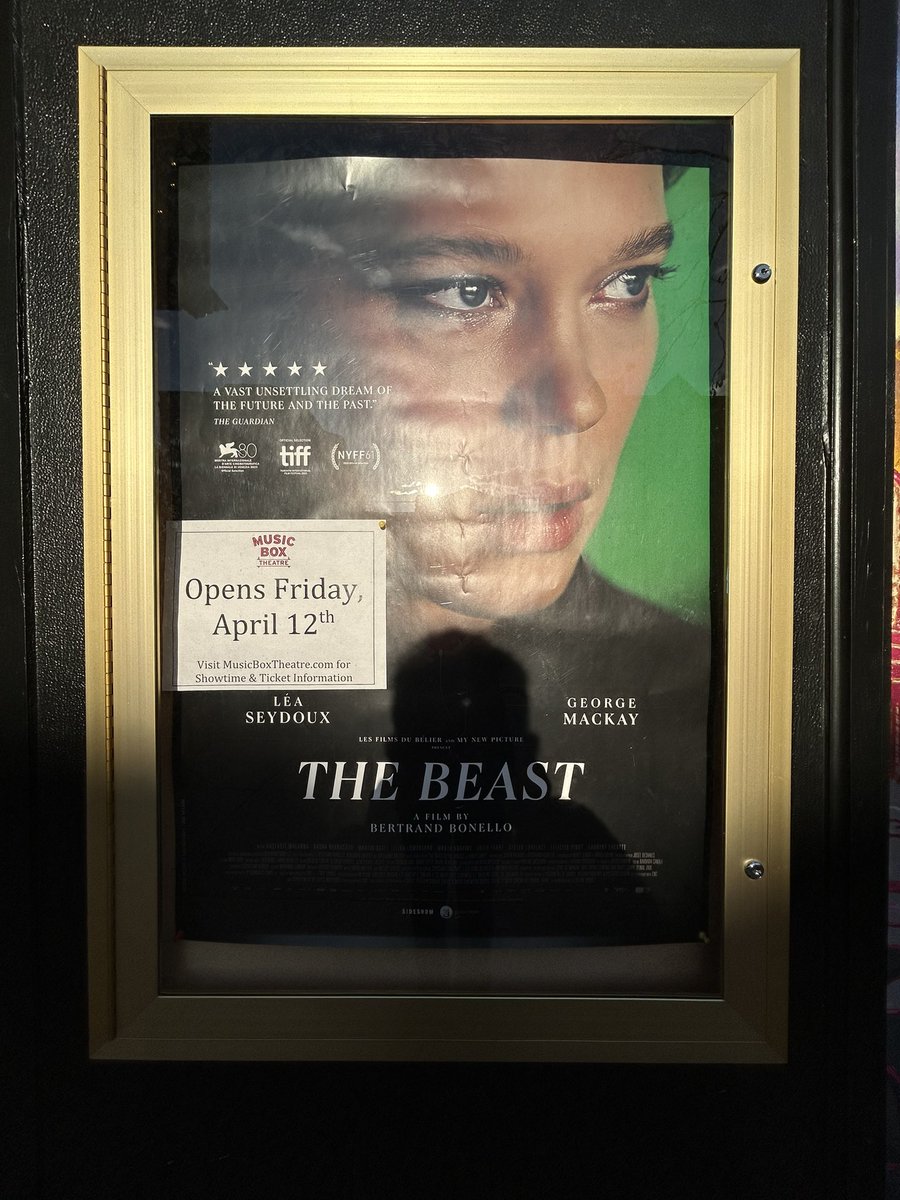 whitecitycinema's tweet image. THE BEAST is a total fucking jaw-dropper that gave me flashbacks to what it was like seeing MULHOLLAND DR back in 2001. Bonello’s most ambitious and best film. Best performance yet by Seydoux who is well on her way to having a Binoche/Huppert-like career. Can’t wait to revisit.
