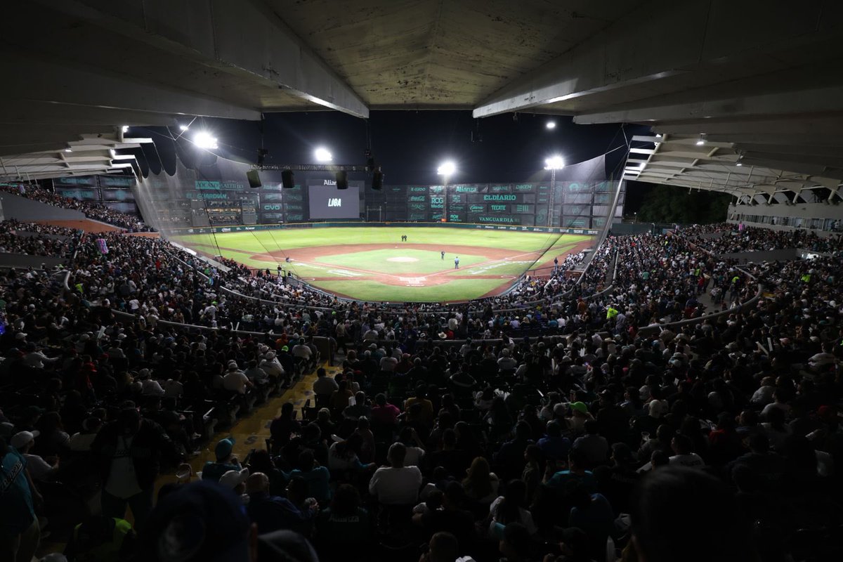 Nos vemos pronto en los juegos de nuestros equipos coahuilenses. ¡A darle con todo Coahuila! Les deseo el mayor de los éxitos. #Saraperos #Algodoneros #Acereros 🤠⚾️🔥💪🏼 (2/2)