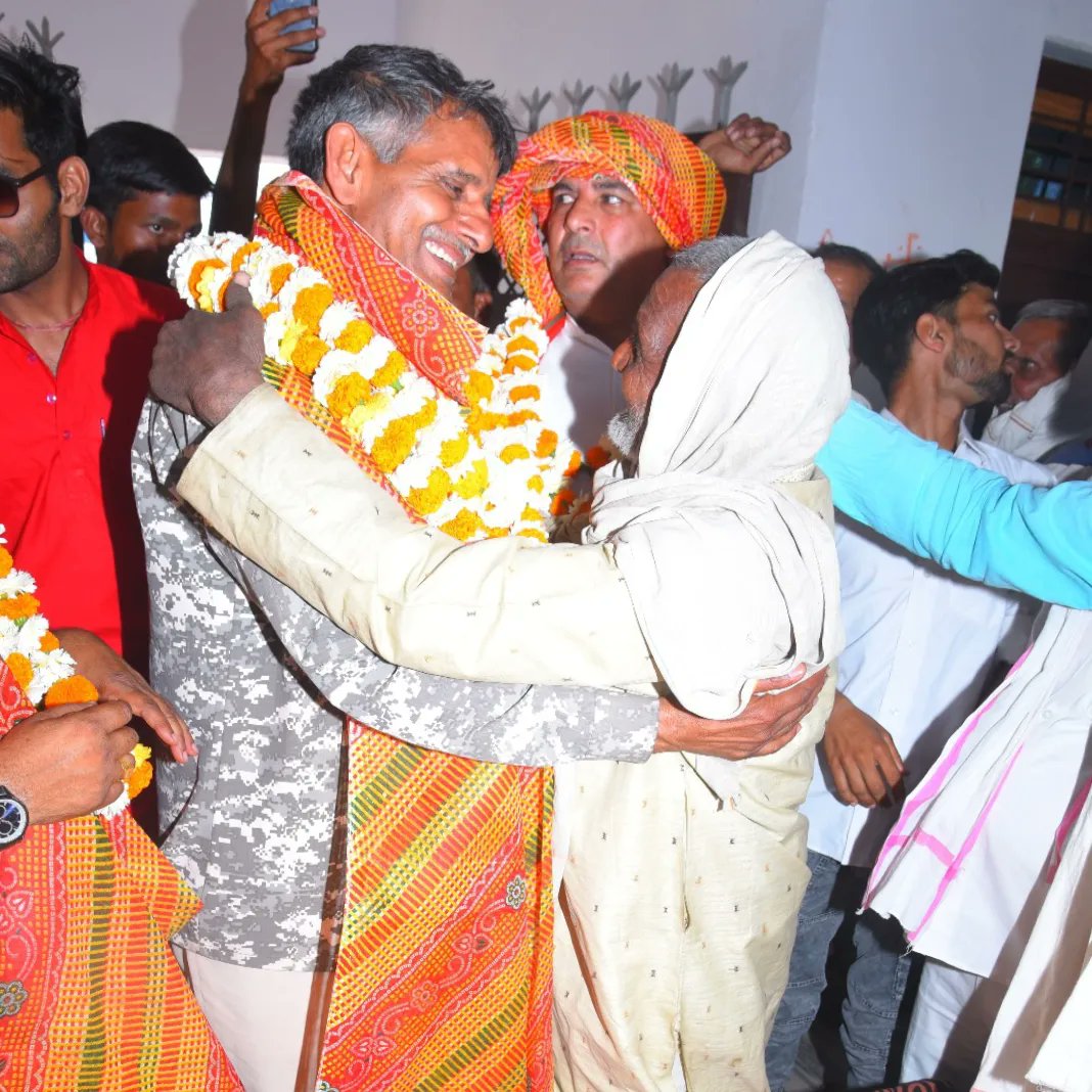अपने हक की लड़ाई लड़ने के लिए मुझे आप सबके आशीर्वाद की जरूरत है ।।