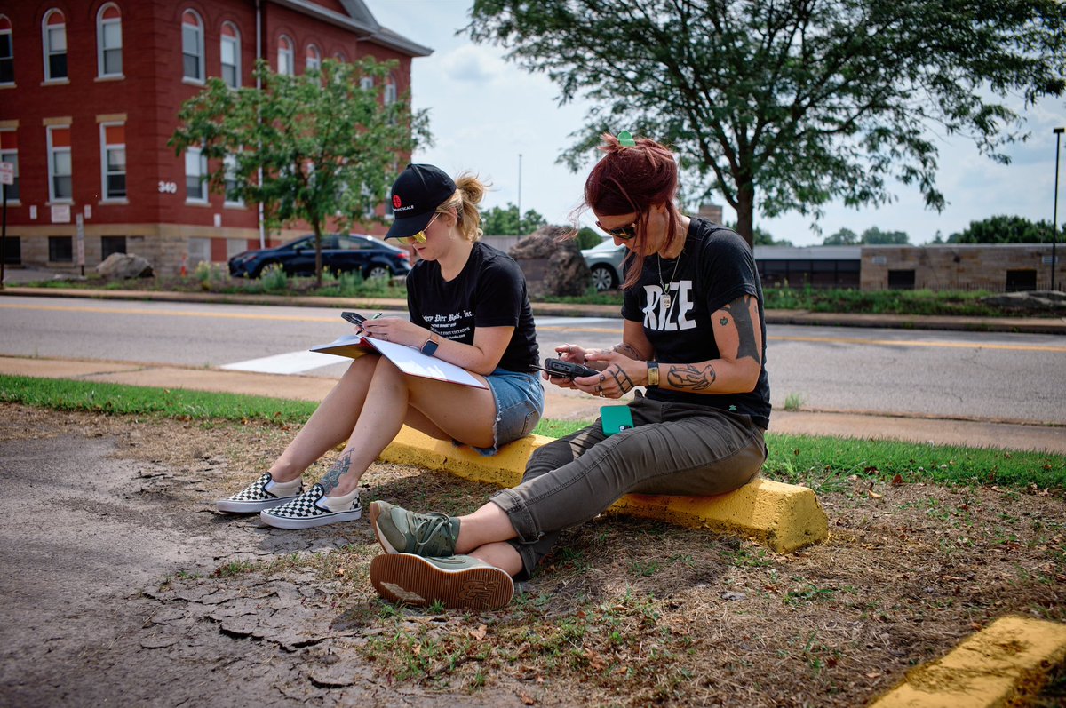 Just taking a break with producer @dana_serao on episode 2 of @swordandscale .  If you’ve not had a chance to see the TV show check it out at SwordandScale.TV #TrueCrime #SwordandScale #AshPatino #AshestoAsh #sashole #SandSTV #Murder #Killer #DrPhil #HLN #IDAddict