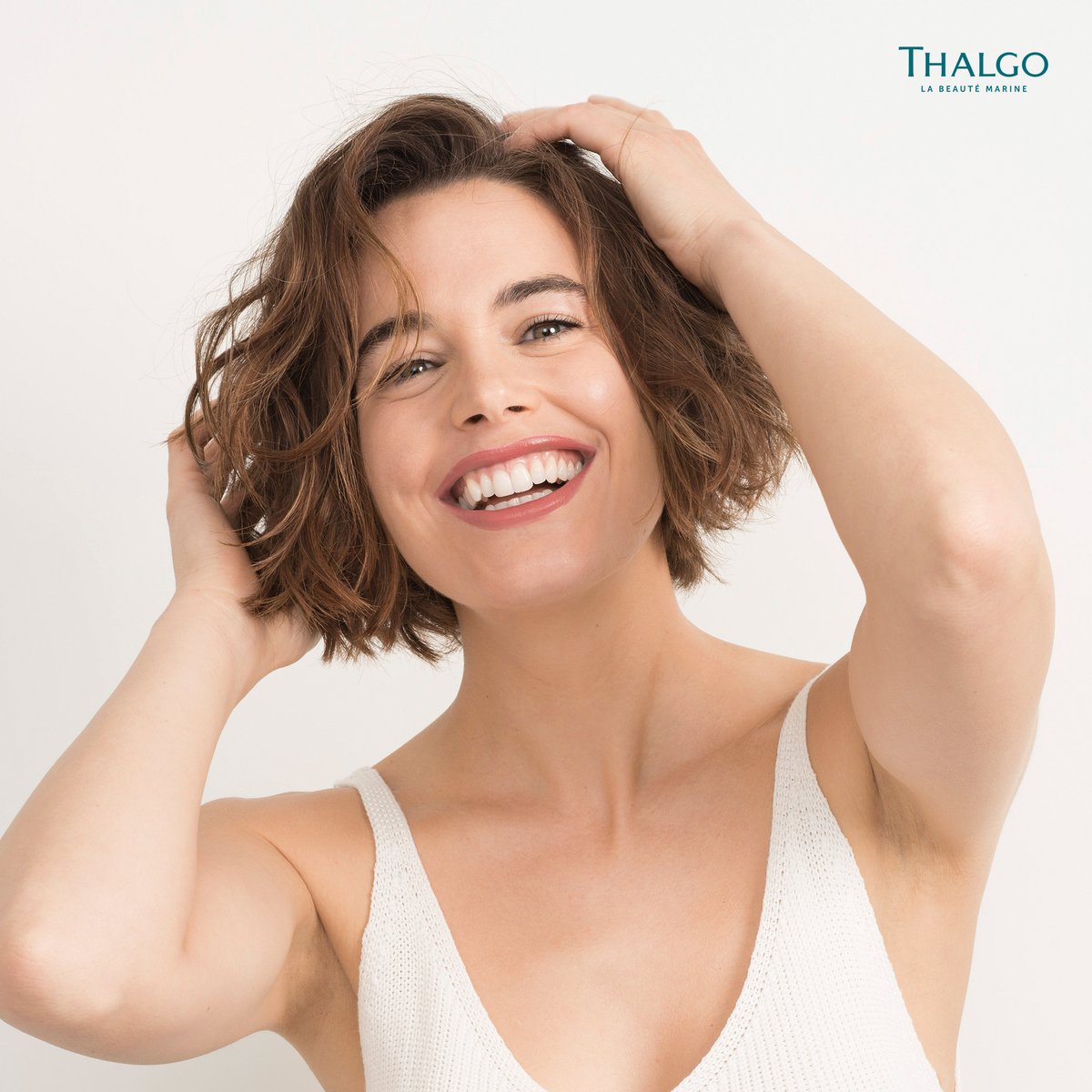 Dry, tight skin? Oh! Not on our watch. Give your skin the hydration it deserves with Thalgo's Thirst Quenching Shot Mask. Get ready to glow like never before! 

#Thalgo #ThalgoSkincare #MarineBeauty #SkincareRoutine #MarineBased #HealthySkin #NaturalBeauty #SpaDay #GlowingSkin