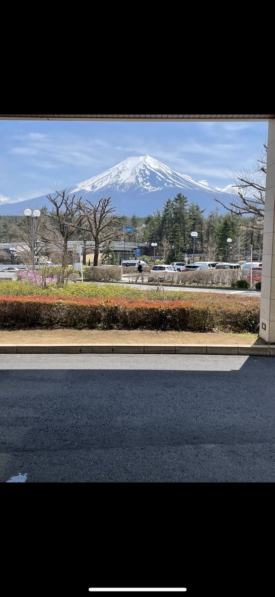 やっぱ山梨からの富士山のが形が綺麗よ🗻（静岡県民を敵に回すw）