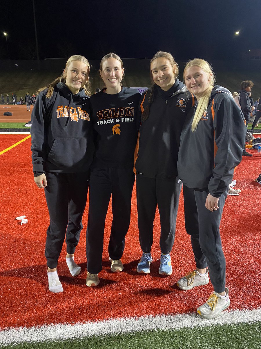 The 4x4 team of Kobi, Anna, Grace, and Gracie also hit the Blue Standard tonight running a time of 4:02.77! Great job girls! #BlueOvalBound