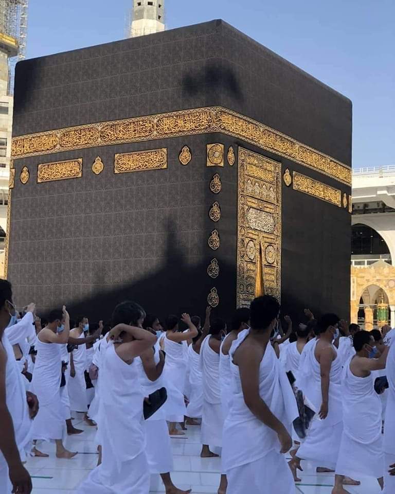 Yaa Rabb,🤲🏾 Allow us to visit Makkah and Madina before we die. Ameen 🖤🕋