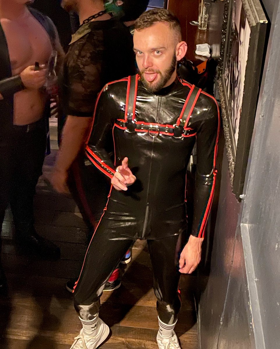 Entering my rubber chav era 🥵