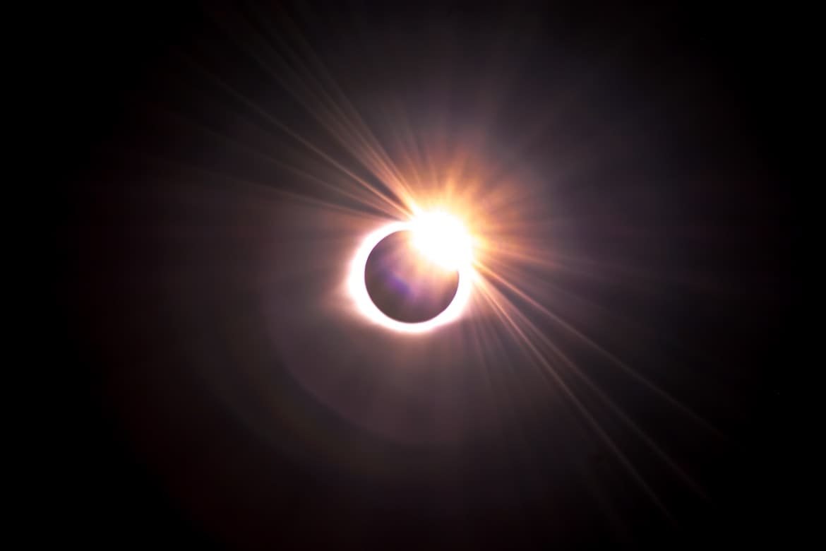 Gowtham54525080's tweet photo. GM Fam!!
NEWS: The Great North American Eclipse refers to the total solar eclipse occurring on April 8, 2024. This celestial event is highly anticipated as it will be visible across North America
$INJ #ALTCOINS #cryptocrash #CryptoNews #worldevent
@SenderLabs $PIXIZ $BEYOND https://t.co/TvmWGmkN0A