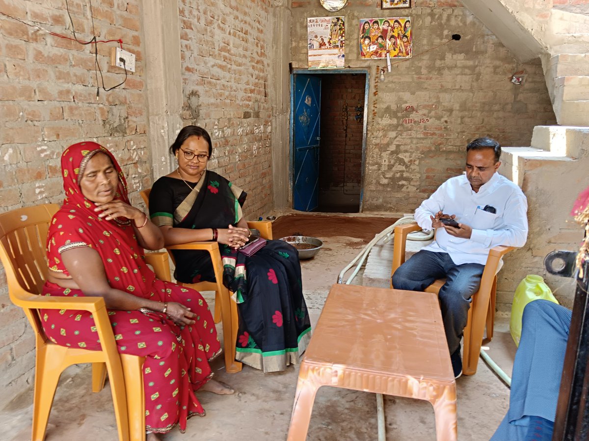 kavithapasi's tweet image. अमहा भरवारी में श्री अशोक कुमार पटेल जी के सुपुत्र के #तिलकोंत्सव कार्यक्रम के उपरांत आज उनके आवास पर पहुँचकर परिजनों से मिलकर बधाई एवं शुभकामनाएं दीं।

#Manglik #Amha #Bharwari #nagarpalika