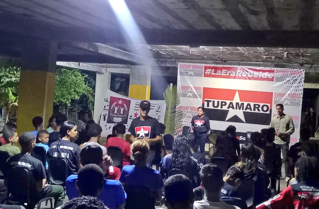 centralmrt's tweet photo. Y así arranca nuestra juventud rebelde en el encuentro del @centralmrt  a celebrarse en el municipio Brión  del Estado Bolivariano de Miranda en el marco del día del Comunicador popular. 
@NicolasMaduro @dcabellor 
@WBenavides_MRT @Tupa_Esteban 
@kilverAparicioB @DavidSojoMRT https://t.co/BRg2zYRbqH