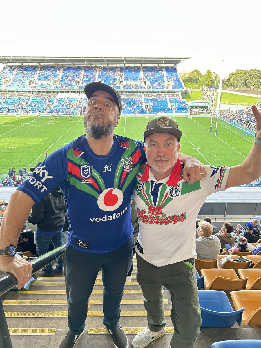 Up The Wahs New Zealand! @NZWarriors Vs Sea Eagles live from Go Hard Stadium! Join Dai Henwood & @benhurleycom live on @skysportnz 9 right now! Brought to you by FourN’ Twenty!